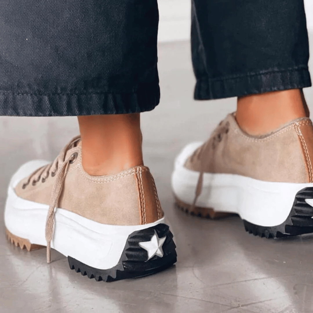Buty na platformie z płótna – masywne, lekkie i stylowe, z podbiciem