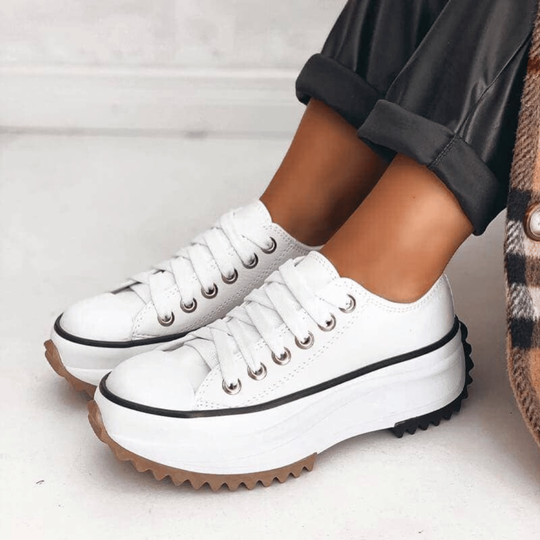 Buty na platformie z płótna – masywne, lekkie i stylowe, z podbiciem