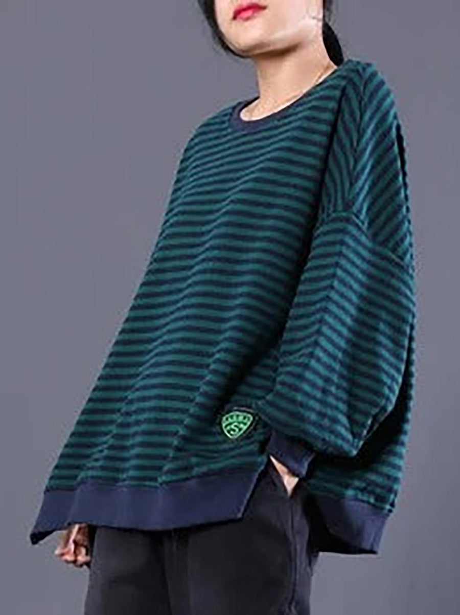Buykud | Loose-fit green sweater with long sleeves and waist belt 3