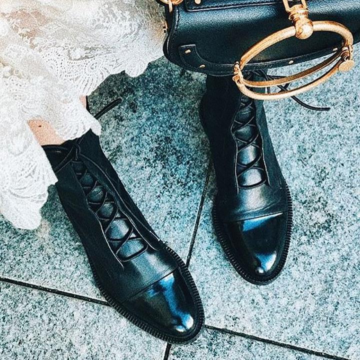 Eleganckie skórzane buty na obcasie dla kobiet – wyrafinowane i wygodne