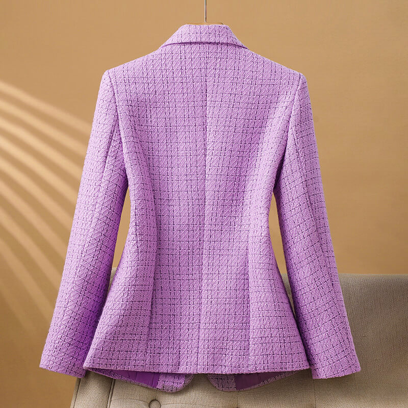 Elegancka, dopasowana blezery z bouclé tweed – odzież damska z perłami