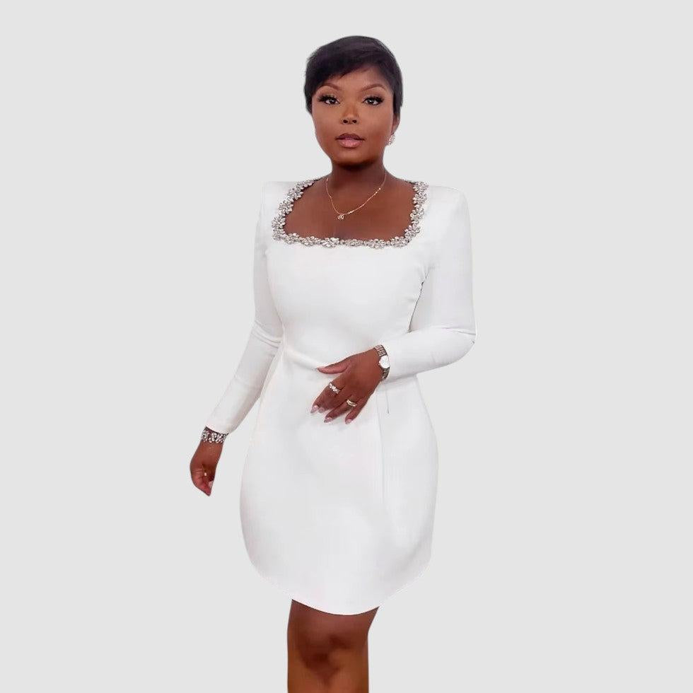 Sukienka mini o kroju litery A z długim rękawem i dekoltem dla kobiet