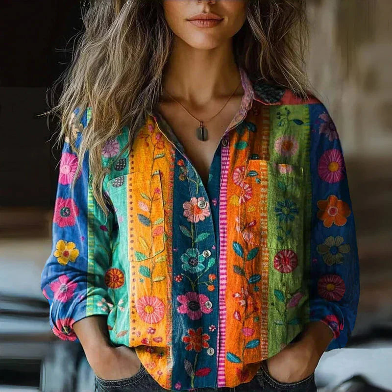 Elegancka bluzka vintage z nadrukiem dla kobiet – pochlebny styl retro